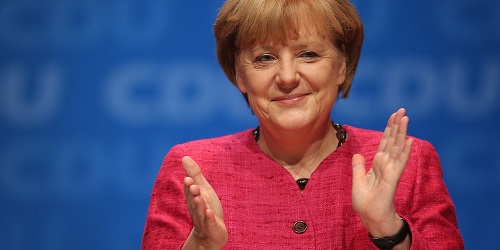 Merkel having a proud moment. (http://okok1111111111.blogspot.com ())